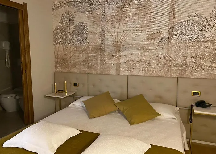 Condotti 4* Roma