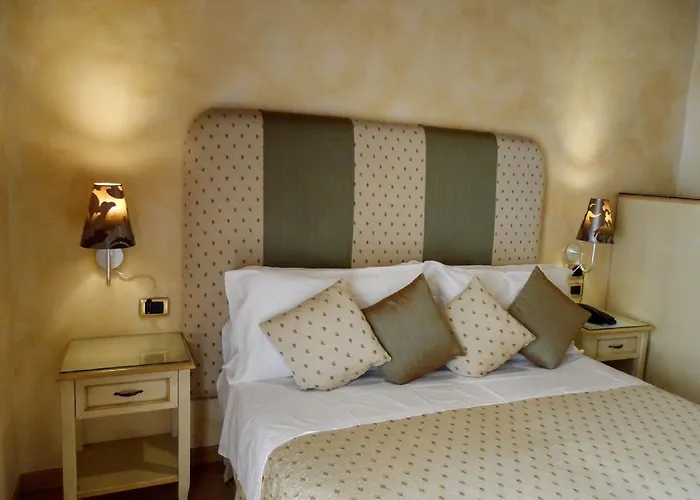 Condotti 4*