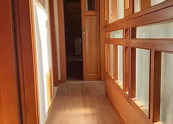 Condotti Konukevi 4*