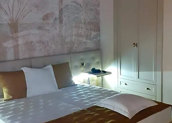 Condotti 4* Roma